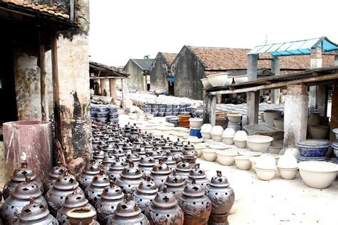  Bát Tràng Pottery Village: Nơi Gốm Sứ Phụng Linh Và Truyền Thống Cổ Kính