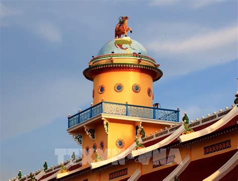 Shahzadeh Shrine: Kiệt tác kiến trúc Hồi giáo và Di sản Văn hóa Vĩnh cửu!